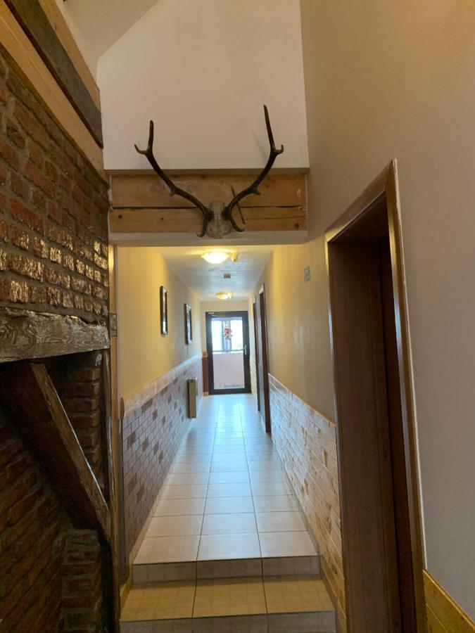 Pensiunea Haiduc Sacele Brasov Esterno foto
